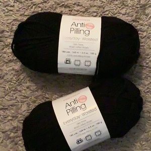 Annie’s Kit Clubs Yarn, (2), NIW